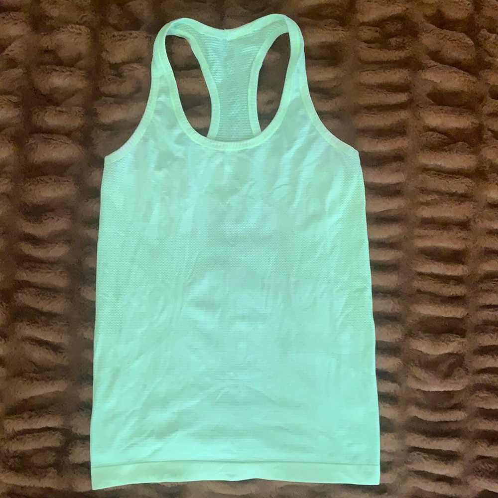 Lululemon size small